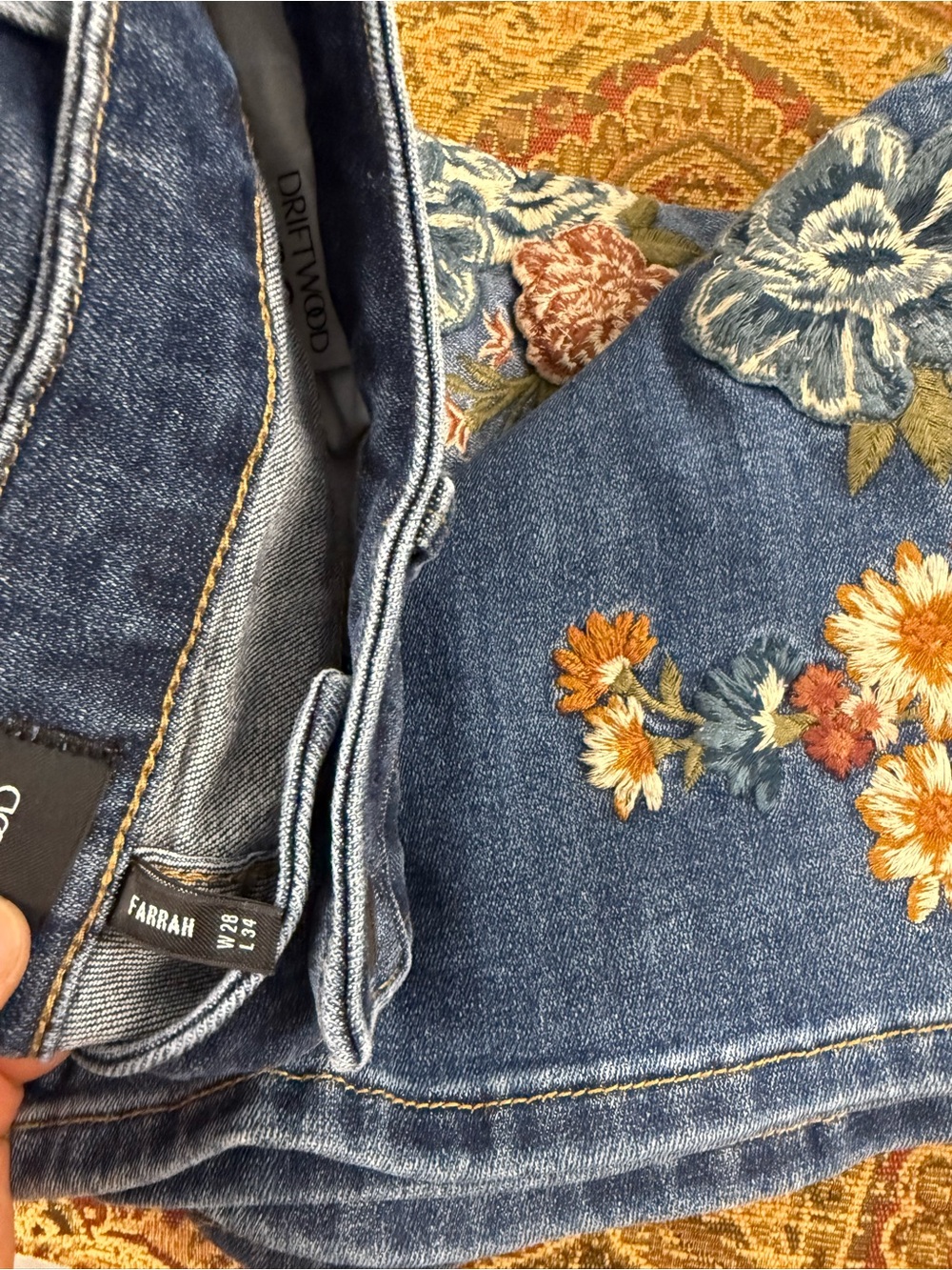 DRIFTWOOD - Farrah 28/34
Embroidered Floral Blue Women’s Jeans - Picture 5 of 5